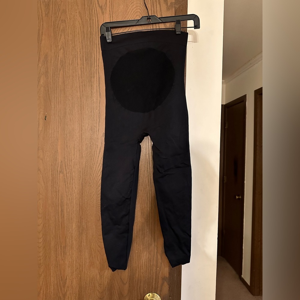 Maternity leggings. Worn once. Size small-medium